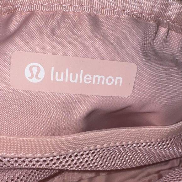 Lululemon Athletica Light Pink Crossbody Bag- Belt Bag - Picture 8 of 9